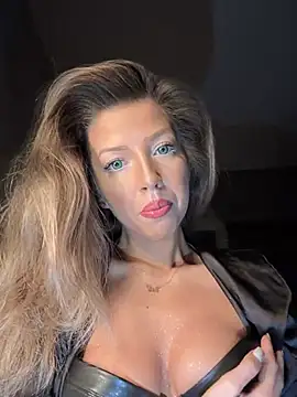 Snapshot of SonyaD_ chatting on 03-12-25, 02:52 SonyaD online show from 03-12-25, 02:52