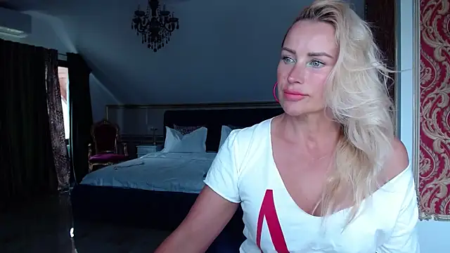 Snapshot of eyesangel22 chatting on 09-25-25, 11:58 eyesangel22 online show from 09-25-25, 11:58