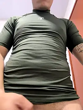 Snapshot of elpollo17 chatting on 11-08-25, 06:35 elpollo17 online show from 11-08-25, 06:35