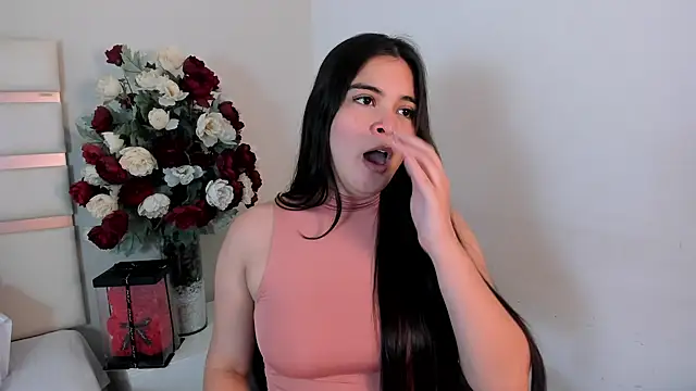 Snapshot of CamilaSofiia chatting on 03-15-25, 07:38 CamilaSofiia online show from 03-15-25, 07:38