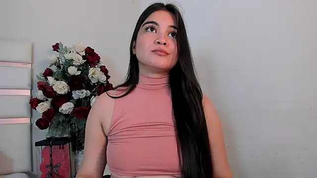 Snapshot of CamilaSofiia chatting on 03-15-25, 10:44 CamilaSofiia online show from 03-15-25, 10:44