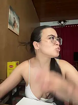 CamilaSofiia online show from 05-07-26, 11:32