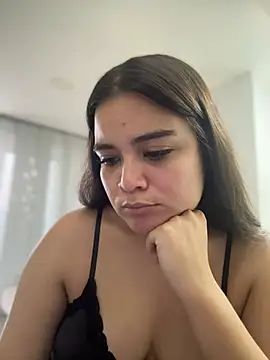 CamilaSofiia online show from 06-26-26, 10:36