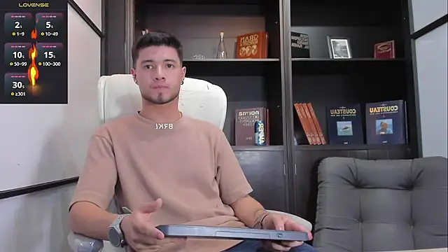 EdwardRoss  online show from 03-08-25, 09:29