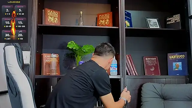 EdwardRoss  online show from 09-30-25, 08:36