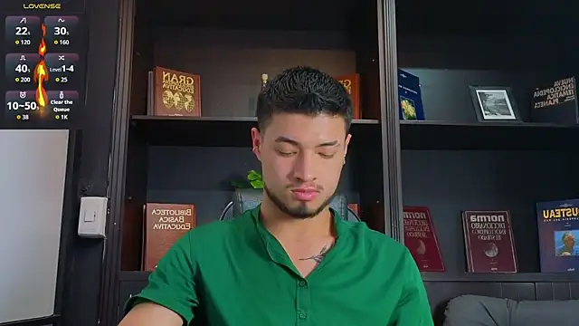 EdwardRoss  online show from 10-06-25, 08:50