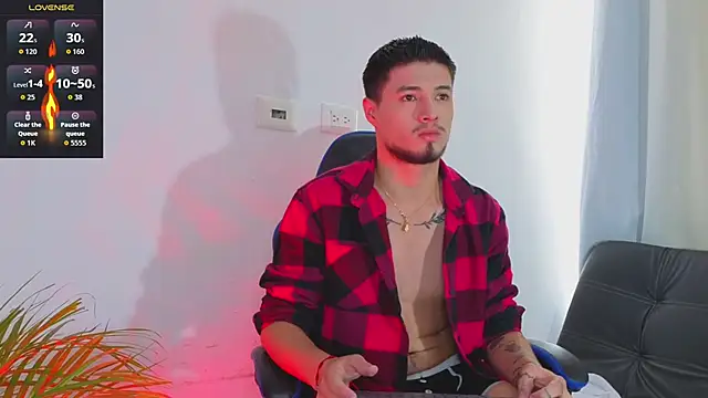 Snapshot of EdwardRoss_ chatting on 02-14-26, 08:27 EdwardRoss online show from 02-14-26, 08:27