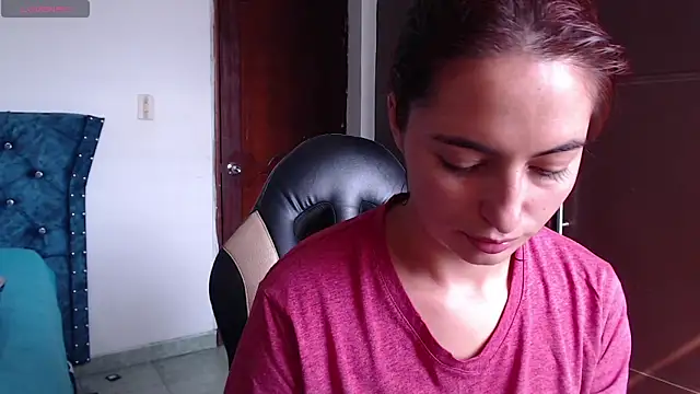 Kate lorens9 online show from 12-16-24, 07:21