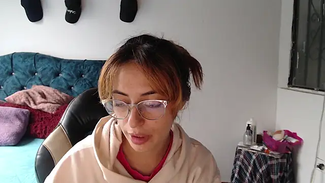 Kate lorens9 online show from 05-02-26, 05:29