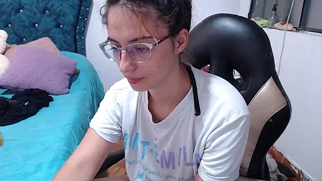 Kate lorens9 online show from 05-11-26, 03:18