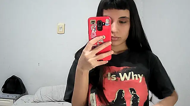 Snapshot of melodybar27 chatting on 03-12-25, 04:08 melodybar27 online show from 03-12-25, 04:08