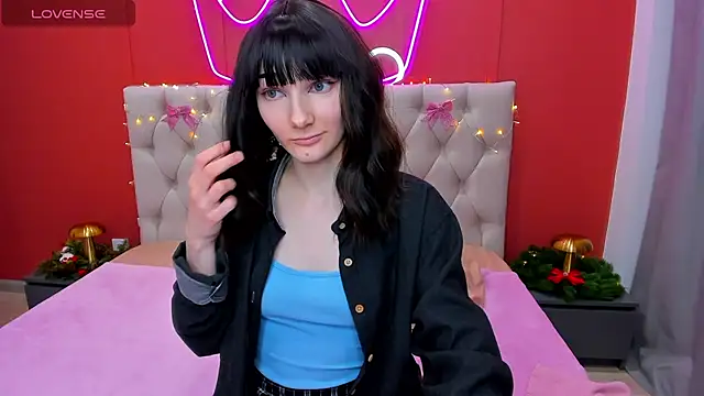 Lili flowerr online show from 01-11-25, 12:40