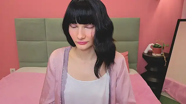 Snapshot of Lili_flowerr chatting on 04-23-26, 11:42 Lili flowerr online show from 04-23-26, 11:42