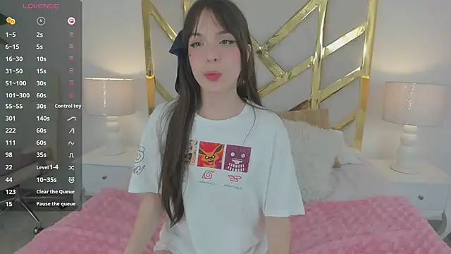 Snapshot of ElliPeaches chatting on 02-02-25, 01:30 ElliPeaches online show from 02-02-25, 01:30