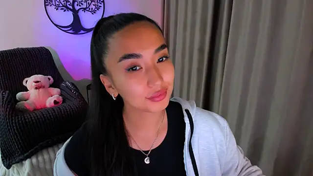 worldofkim online show from 10-15-25, 07:36