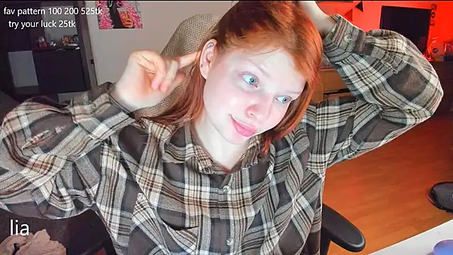 Snapshot of lil_lia chatting on 02-07-25, 11:45 lil lia online show from 02-07-25, 11:45