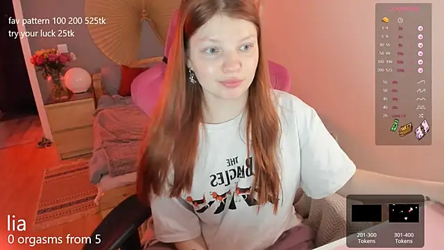 Snapshot of lil_lia chatting on 03-10-25, 12:15 lil lia online show from 03-10-25, 12:15