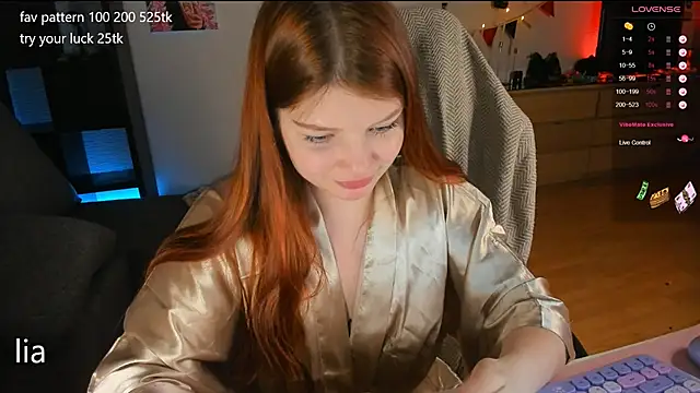 Snapshot of lil_lia chatting on 03-16-25, 09:16 lil lia online show from 03-16-25, 09:16