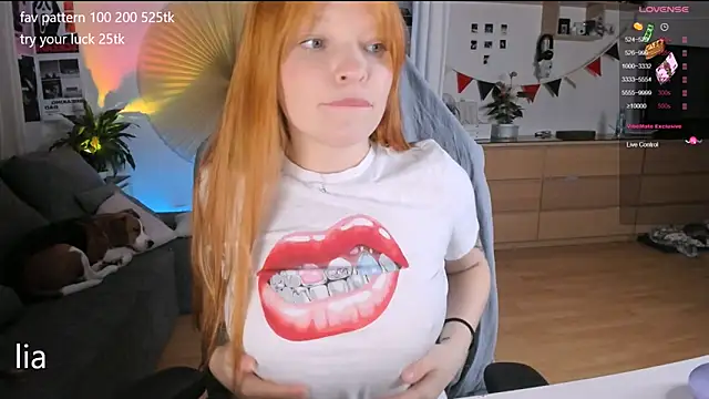 Snapshot of lil_lia chatting on 09-19-25, 08:53 lil lia online show from 09-19-25, 08:53