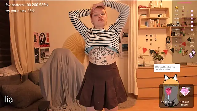 Snapshot of lil_lia chatting on 09-25-25, 08:56 lil lia online show from 09-25-25, 08:56