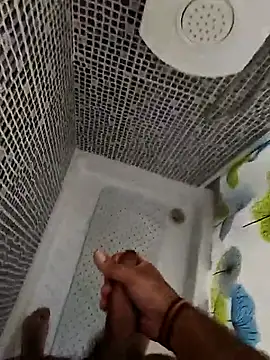 Snapshot of elbuenante chatting on 10-11-25, 12:26 elbuenante online show from 10-11-25, 12:26