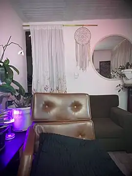 haiiley more online show from 04-04-26, 01:26