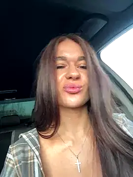 UrLillShy online show from 12-09-24, 04:23