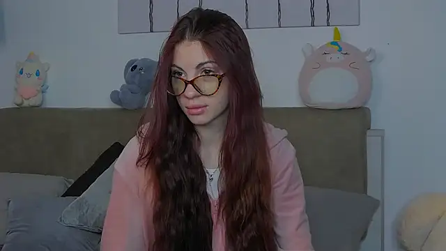 Snapshot of CassKiera chatting on 10-18-25, 04:59 CassKiera online show from 10-18-25, 04:59