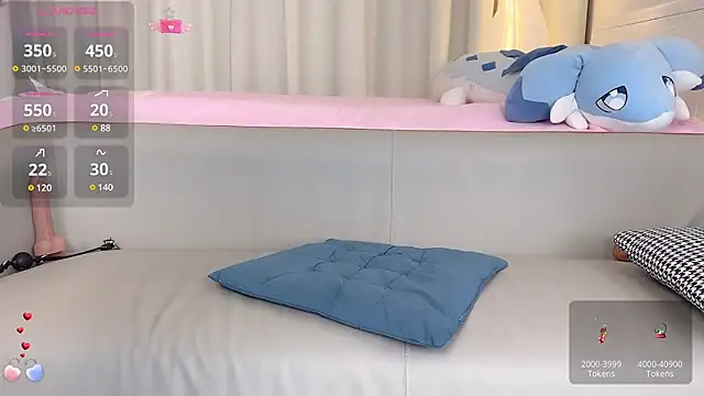 Snapshot of Ada-xixi chatting on 12-27-24, 04:15 Ada-xixi online show from 12-27-24, 04:15