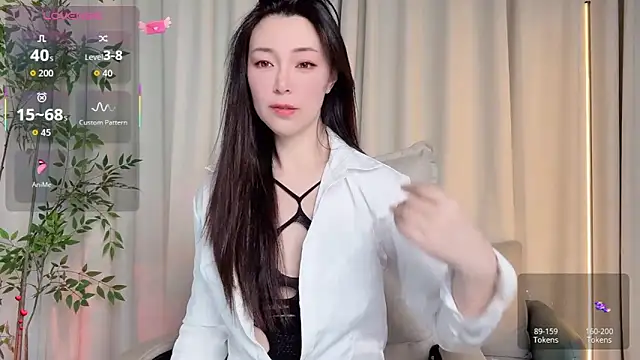 Snapshot of Ada-xixi chatting on 11-01-25, 01:02 Ada-xixi online show from 11-01-25, 01:02