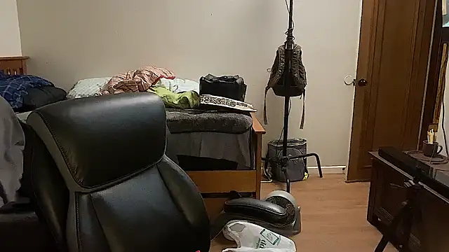 Seraph De La Luna online show from 12-21-24, 03:14