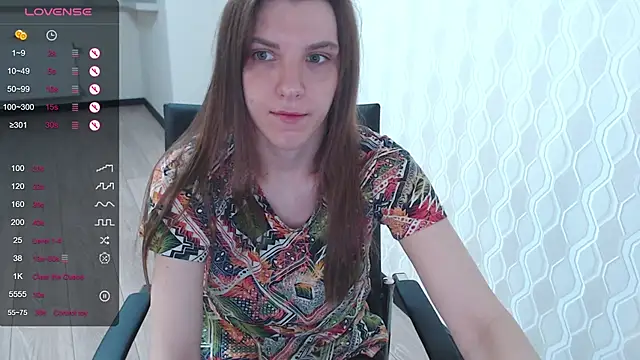 LisaHeart online show from 12-18-24, 01:48