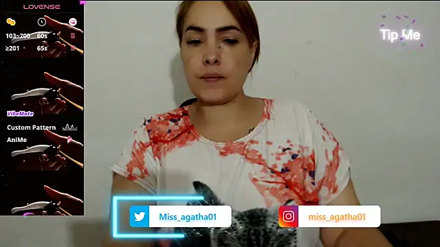 Miss Agatha online show from 02-05-25, 02:37