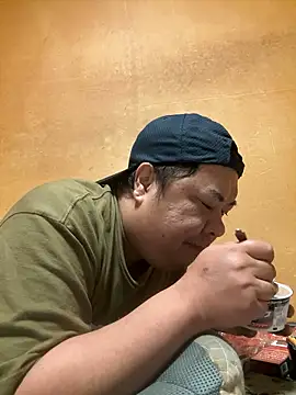 punk0805 online show from 10-07-25, 04:48