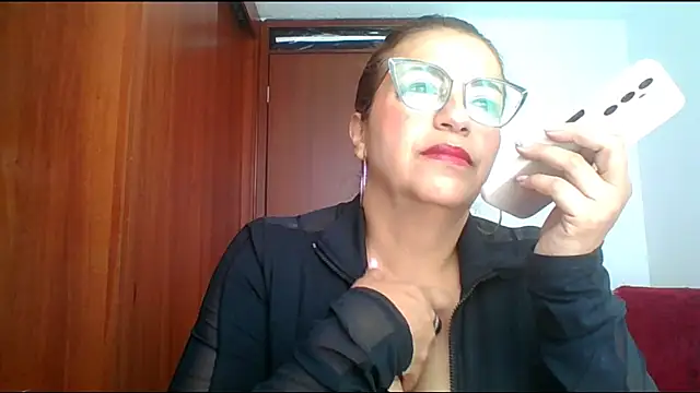 RossanaLionheart online show from 05-03-26, 01:17