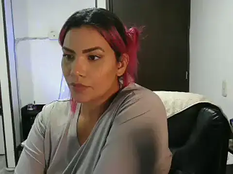 CarolinaRincon online show from 03-01-25, 10:21