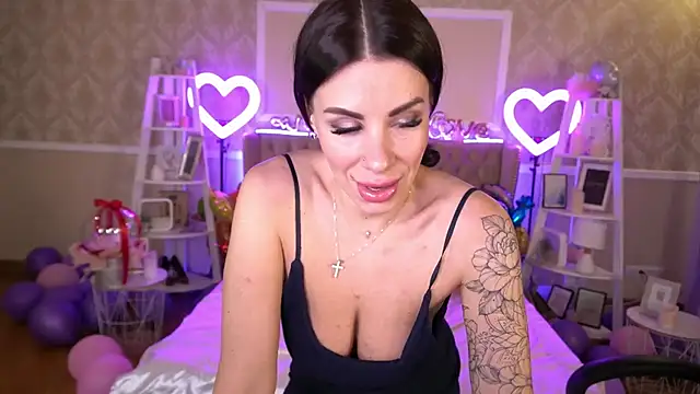 Snapshot of IsabellaFoxyy chatting on 02-06-25, 04:47 IsabellaFoxyy online show from 02-06-25, 04:47