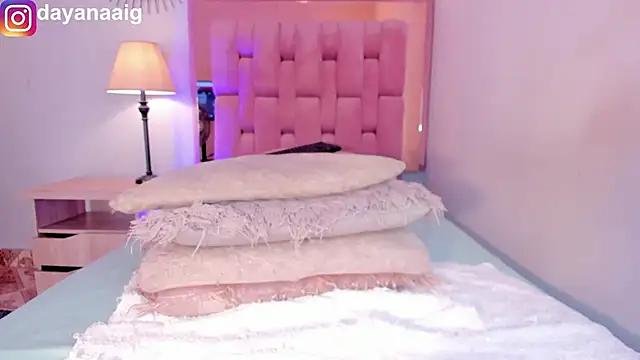 Snapshot of Voluptupus-girl chatting on 10-04-25, 03:43 Voluptupus-girl online show from 10-04-25, 03:43