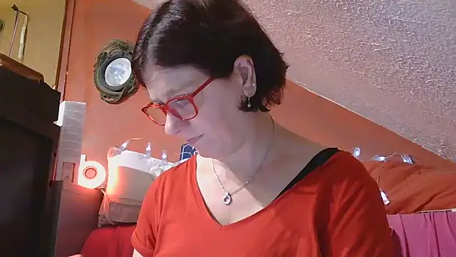 Snapshot of lanax chatting on 09-23-25, 12:19 lanax online show from 09-23-25, 12:19