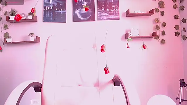 Snapshot of macey_elliot_ chatting on 03-05-25, 02:01 macey elliot online show from 03-05-25, 02:01