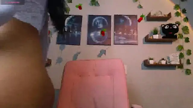 Snapshot of macey_elliot_ chatting on 03-14-25, 01:02 macey elliot online show from 03-14-25, 01:02