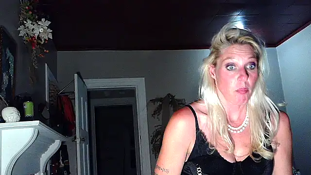 Glamazonx online show from 09-13-25, 06:46