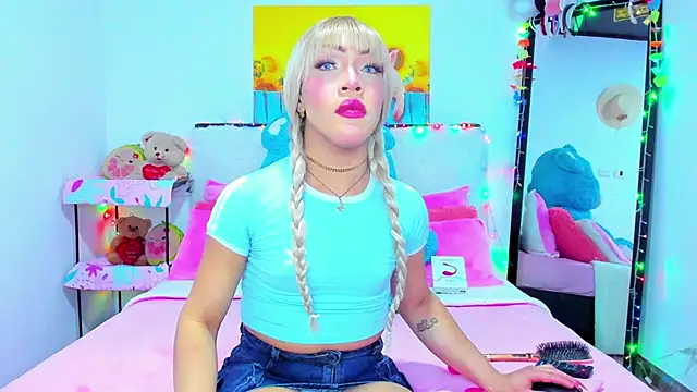 Candy Candy   online show from 09-27-25, 12:15