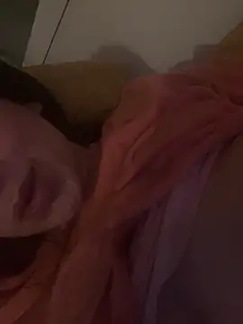 Snapshot of lylyacachonda chatting on 02-03-26, 01:04 lylyacachonda online show from 02-03-26, 01:04