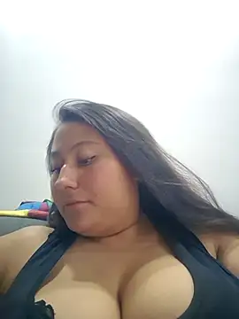Snapshot of Celeem_ chatting on 06-27-26, 04:50 Celeem online show from 06-27-26, 04:50