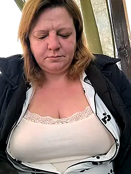 jusichka online show from 02-18-25, 07:54