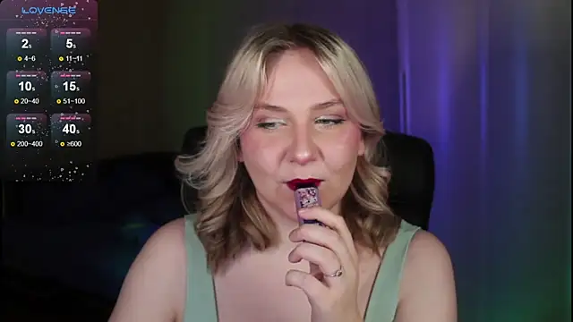 sensual girrrl online show from 09-17-25, 08:10