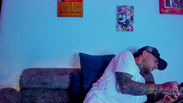 Drako Lamar online show from 12-19-25, 01:40