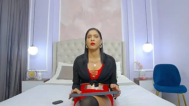 Snapshot of JoannaCox chatting on 02-14-25, 12:51 JoannaCox online show from 02-14-25, 12:51