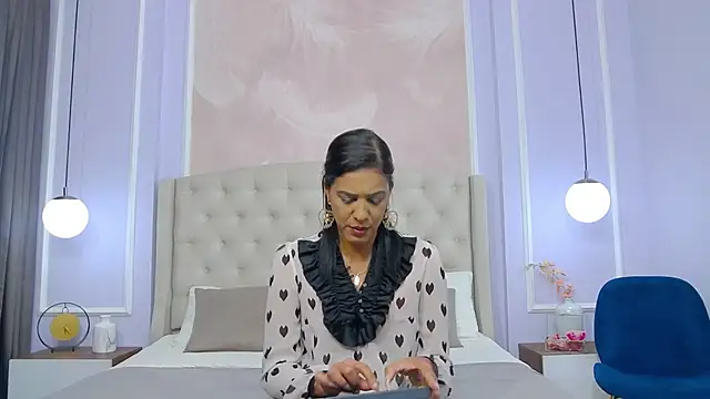 Snapshot of JoannaCox chatting on 02-26-25, 10:31 JoannaCox online show from 02-26-25, 10:31